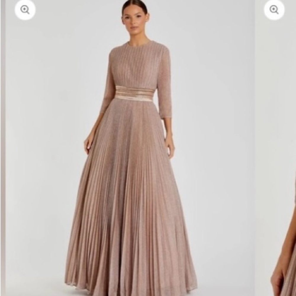 Mac Duggal 3/4 sleeve dress rose/ Gold 
30700 
Size: 4